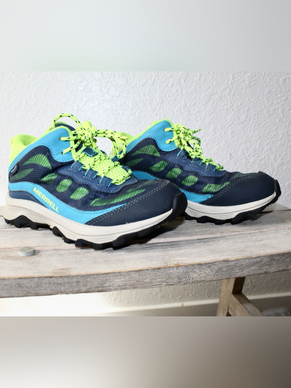 Merrell Moab Speed Size 1.0 Kids Blue and Neon Green Athletic Shoes